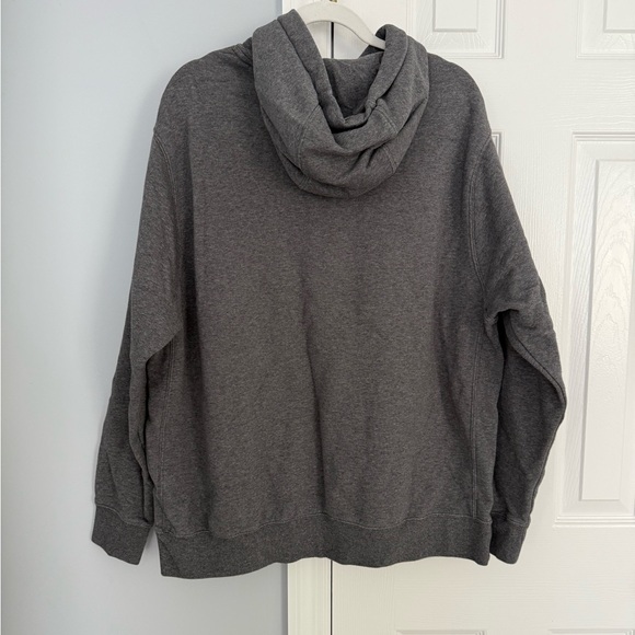 Nike Gray Sweatshirt Classic Pullover Design - Picture 2 of 4